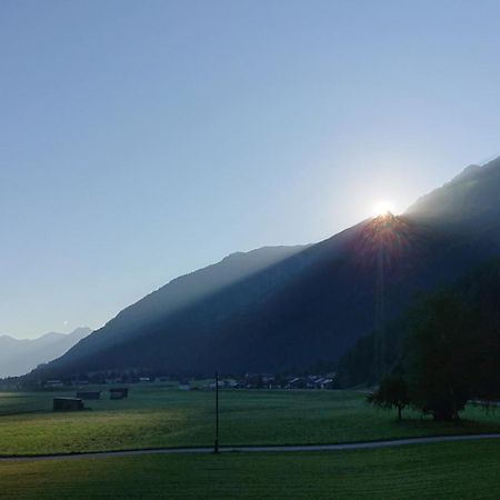Ferienhaus Lechtaler Alpen Bach  Exterior photo