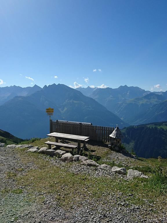Ferienhaus Lechtaler Alpen Bach  Exterior photo